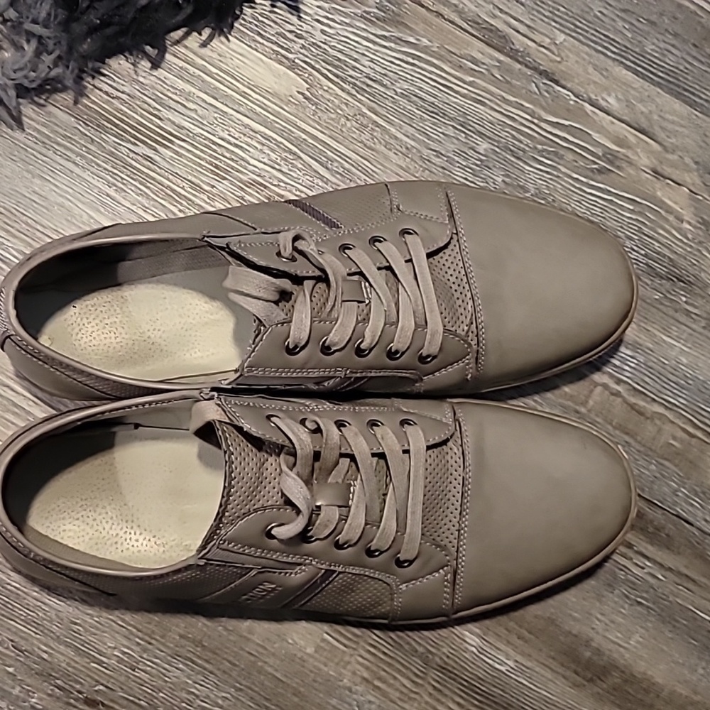 Kenneth cole sneakers 12